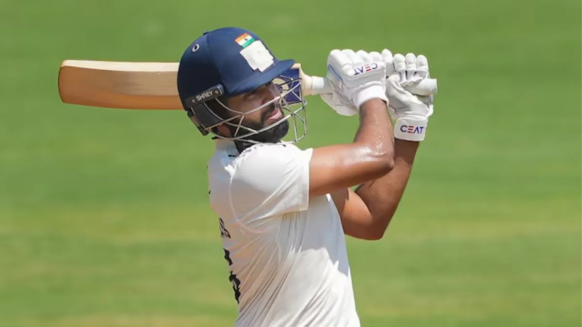 duleep-trophy-2024-shreyas-iyer-devdutt-padikkal-score-halfcenturies-help-india-d-lead-india-c-by-202-runs-on-day-2